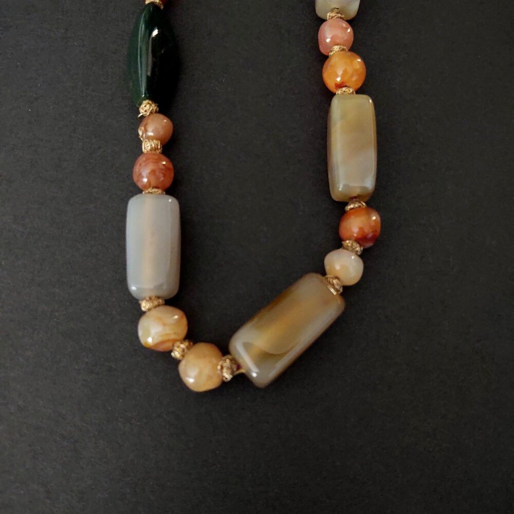 Single strand multi stone necklace - Picture 7 of 16